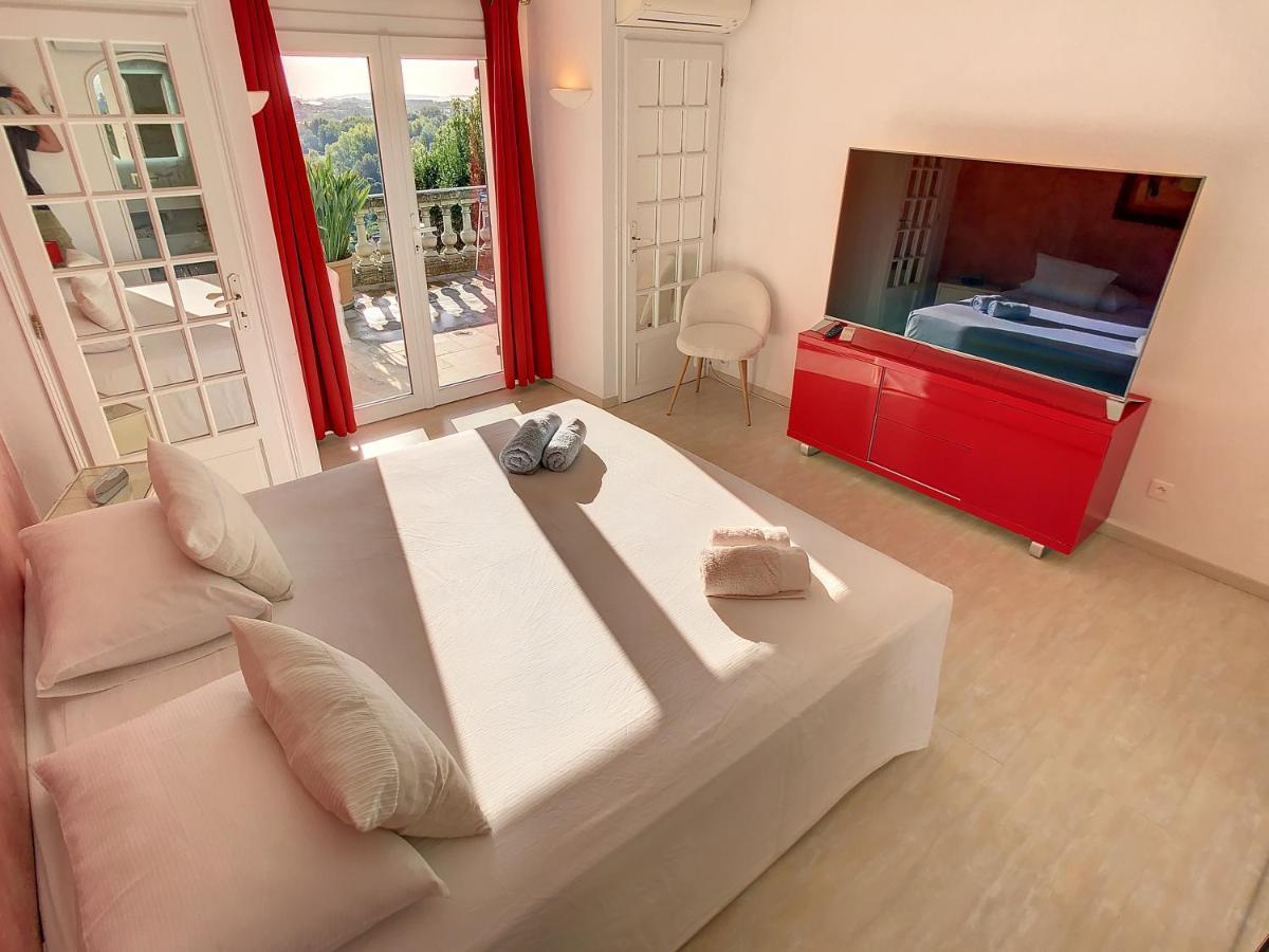 3 Bedrooms Villa Near Cannes - Pool & Jacuzzi - Sea View Mandelieu Exteriér fotografie