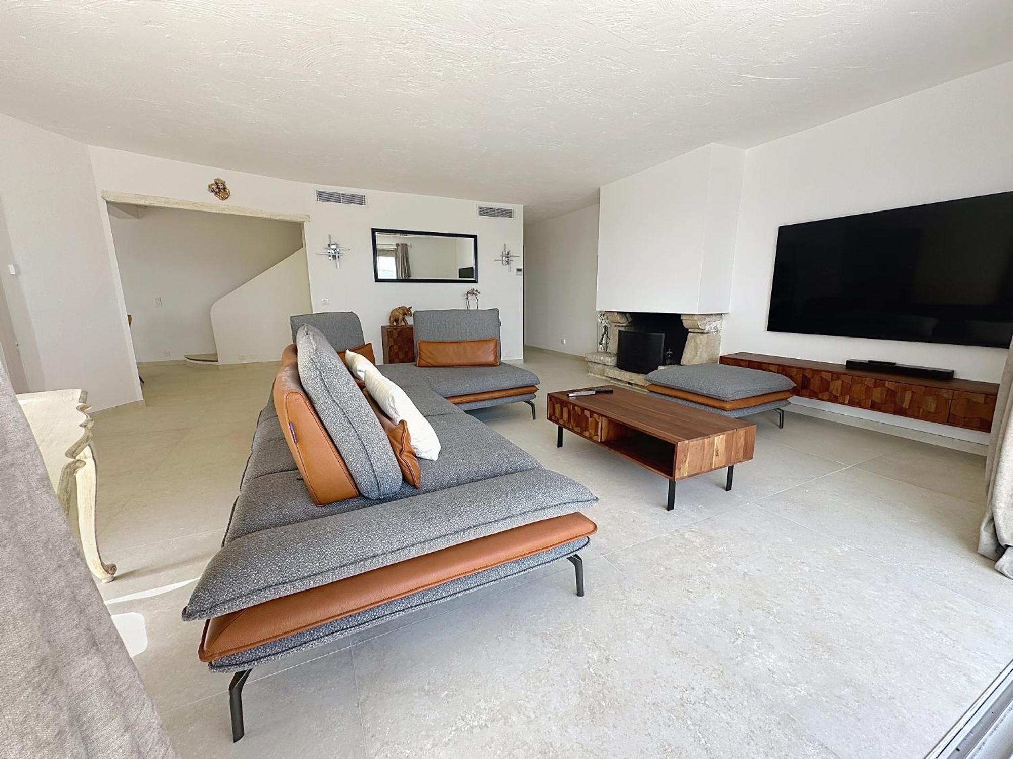 3 Bedrooms Villa Near Cannes - Pool & Jacuzzi - Sea View Mandelieu Exteriér fotografie