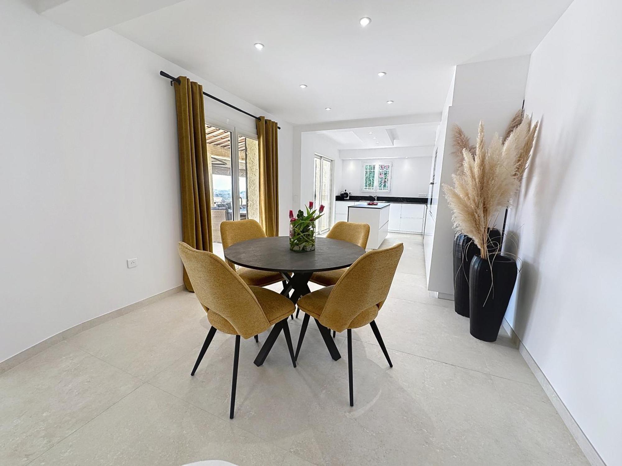 3 Bedrooms Villa Near Cannes - Pool & Jacuzzi - Sea View Mandelieu Exteriér fotografie