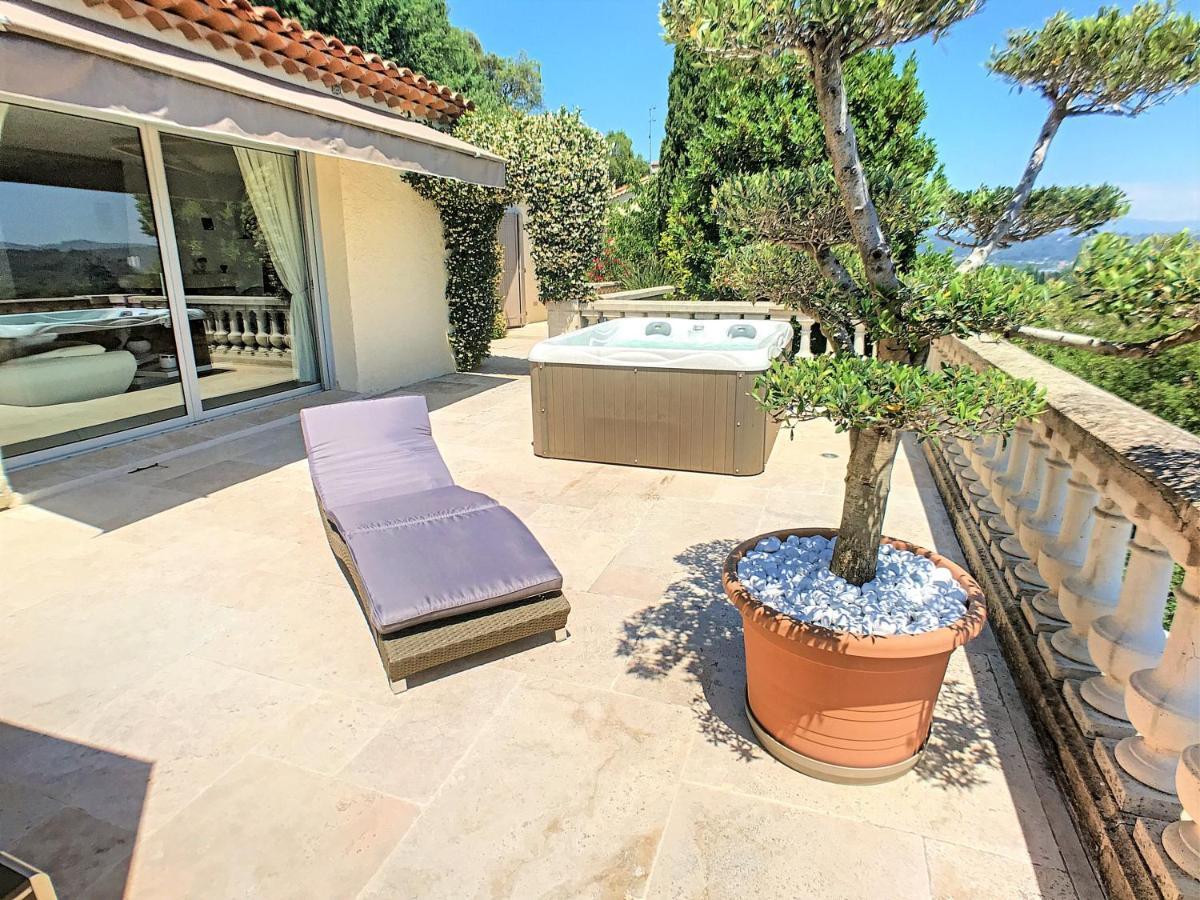 3 Bedrooms Villa Near Cannes - Pool & Jacuzzi - Sea View Mandelieu Exteriér fotografie