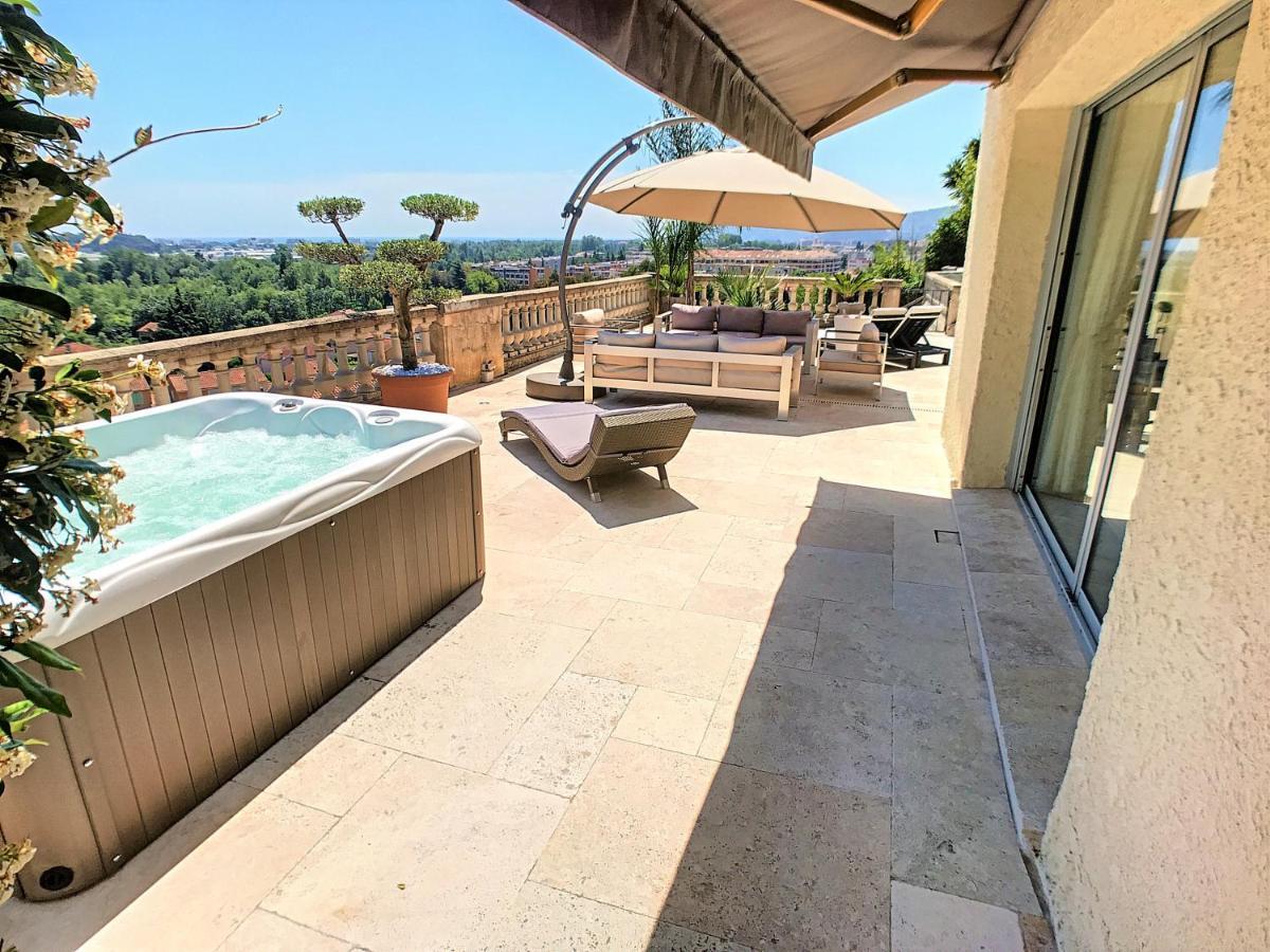 3 Bedrooms Villa Near Cannes - Pool & Jacuzzi - Sea View Mandelieu Exteriér fotografie