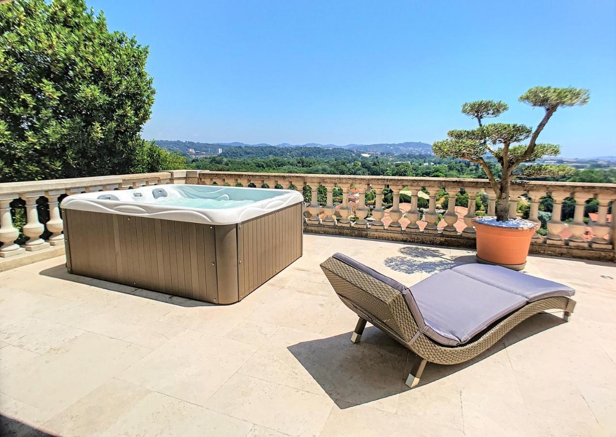3 Bedrooms Villa Near Cannes - Pool & Jacuzzi - Sea View Mandelieu Exteriér fotografie