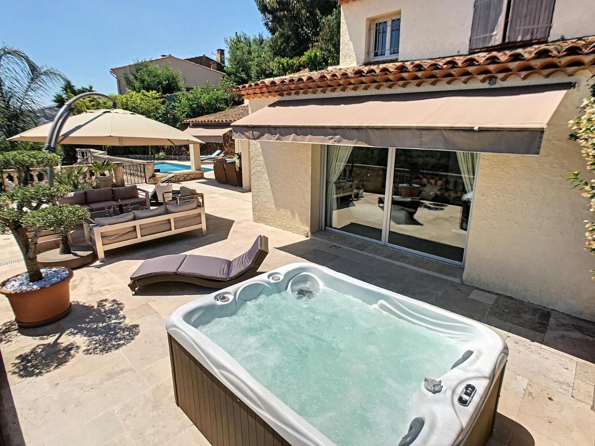 3 Bedrooms Villa Near Cannes - Pool & Jacuzzi - Sea View Mandelieu Exteriér fotografie